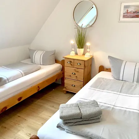 Kreuz Im Haus Libertas * Sankt Peter-Ording